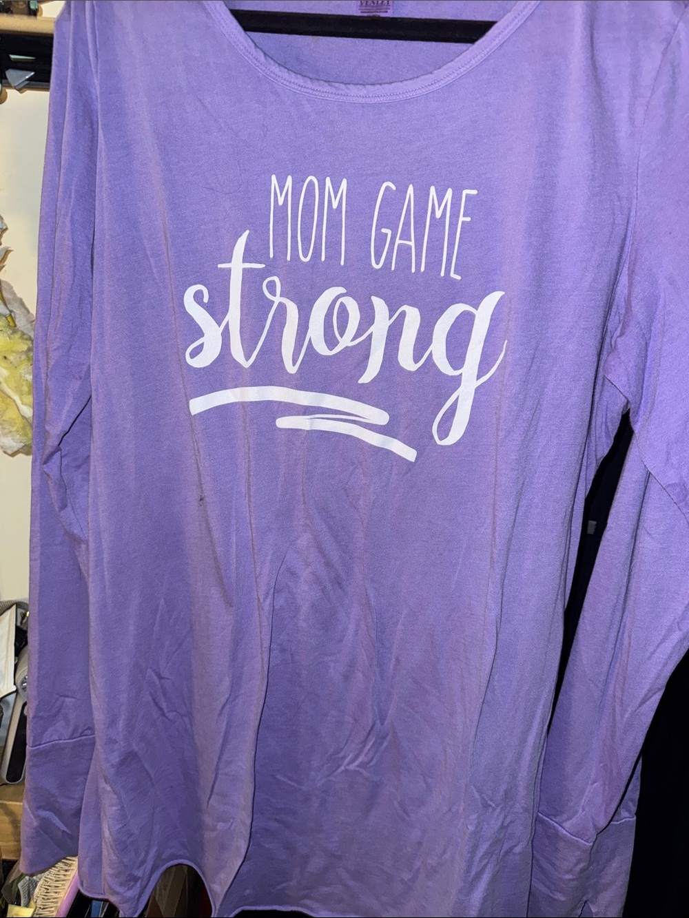 Venley womans Lavender long sleeve t- with thumb holes. Classic Casual